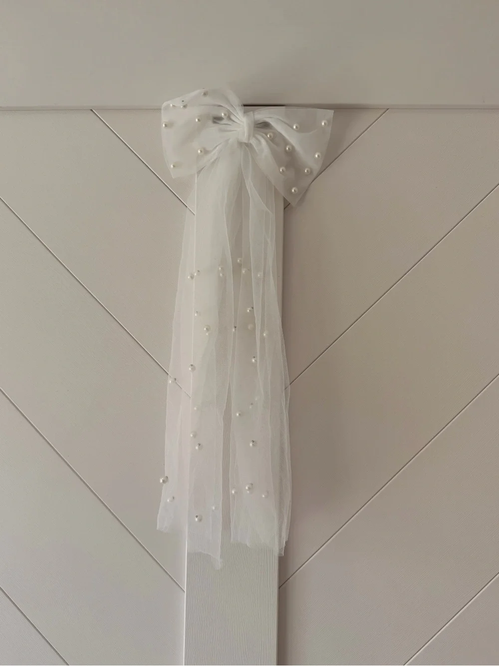 White Pearl-Embellished Tulle Bow